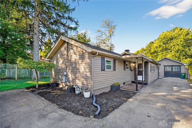 3725 Claybourne Road, Dayton, OH 45429