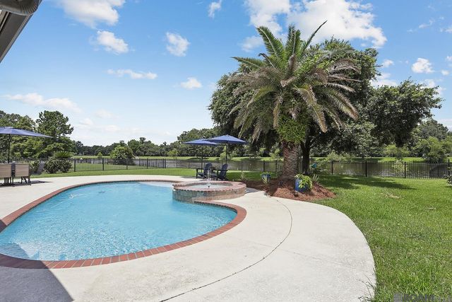 37188 Lakeshore Ave, Prairieville, LA 70769