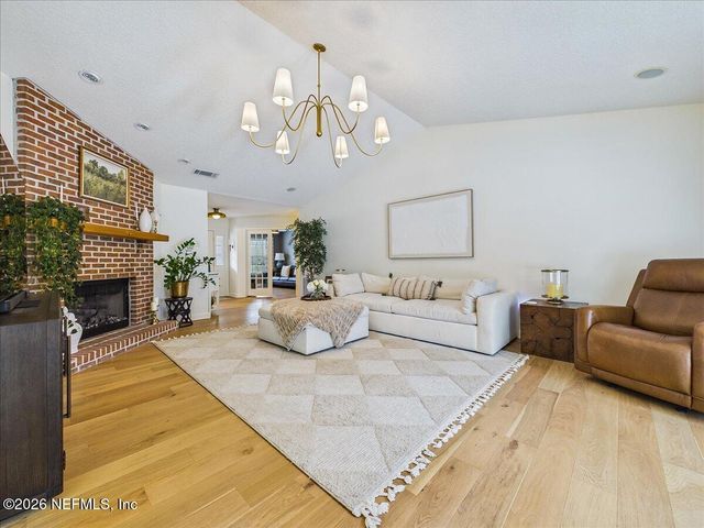 129 GRASSY Lane, Palatka, FL 32177