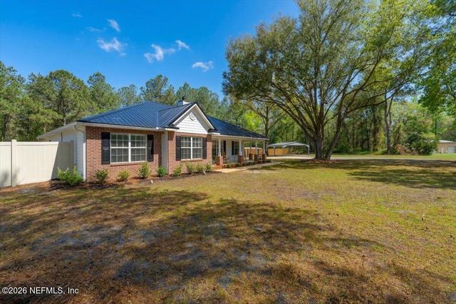 129 GRASSY Lane, Palatka, FL 32177