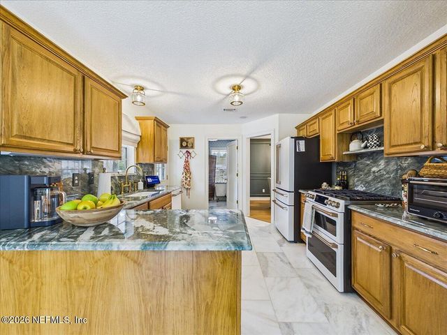 129 GRASSY Lane, Palatka, FL 32177