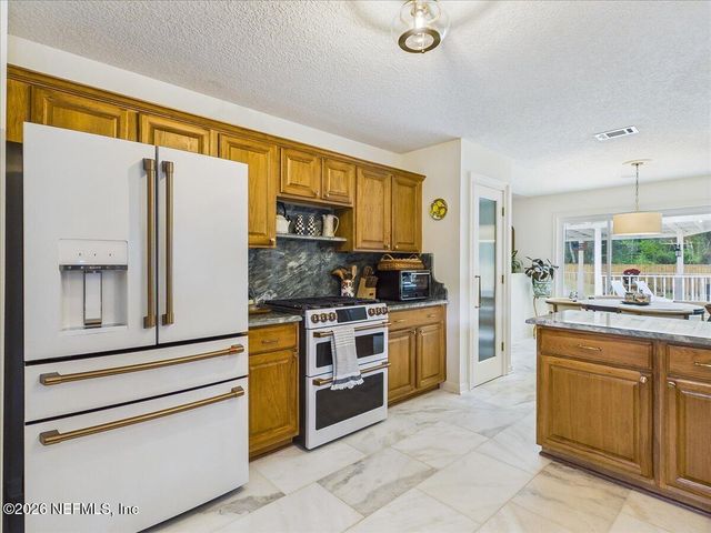 129 GRASSY Lane, Palatka, FL 32177