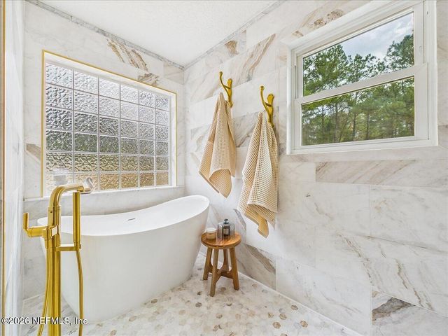 129 GRASSY Lane, Palatka, FL 32177