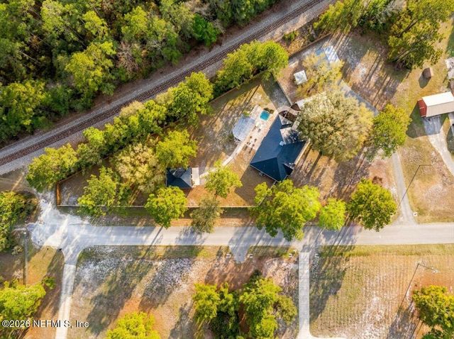 129 GRASSY Lane, Palatka, FL 32177