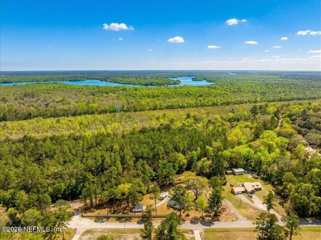 129 GRASSY Lane, Palatka, FL 32177