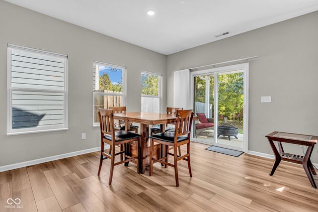 1195 S Aberdeen Drive, Franklin, IN 46131