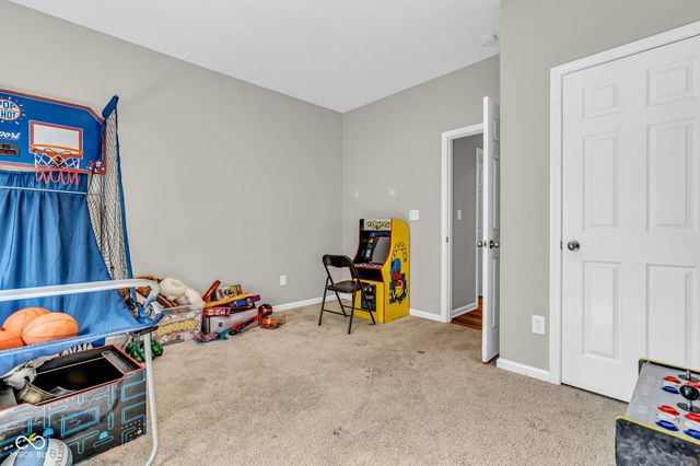1195 S Aberdeen Drive, Franklin, IN 46131