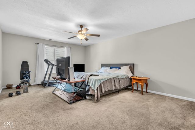 1195 S Aberdeen Drive, Franklin, IN 46131