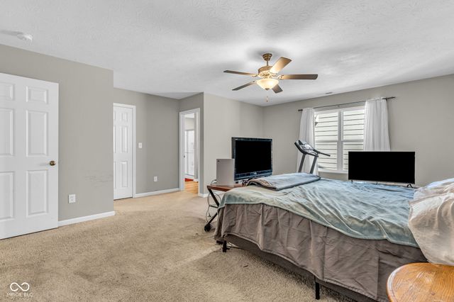 1195 S Aberdeen Drive, Franklin, IN 46131