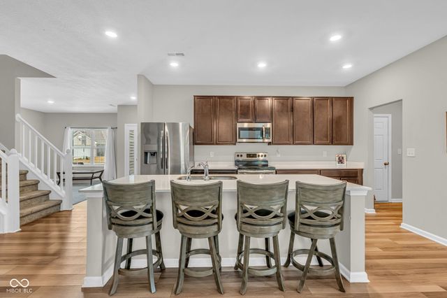 1195 S Aberdeen Drive, Franklin, IN 46131