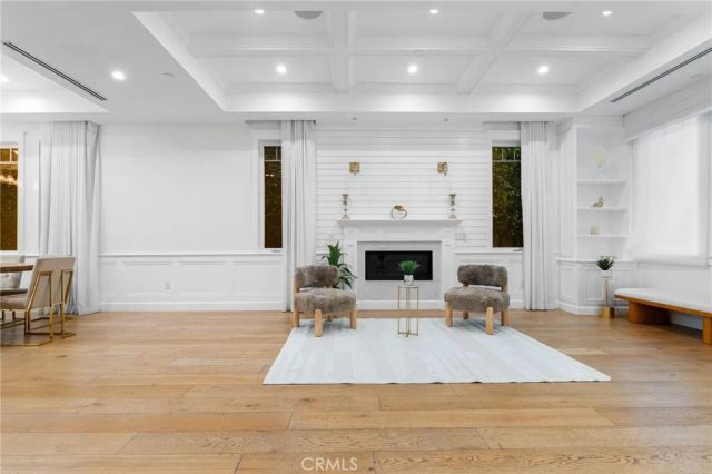 12345 Huston, Valley Village, CA 91607