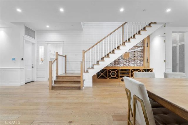 12345 Huston, Valley Village, CA 91607