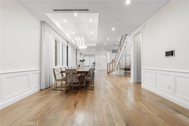 12345 Huston, Valley Village, CA 91607