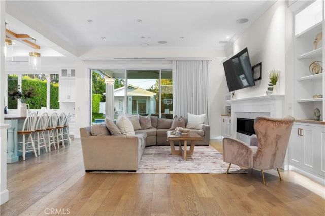 12345 Huston, Valley Village, CA 91607