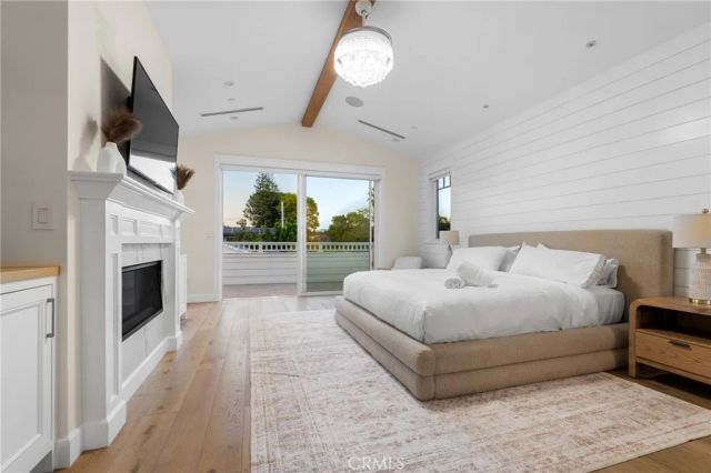 12345 Huston, Valley Village, CA 91607