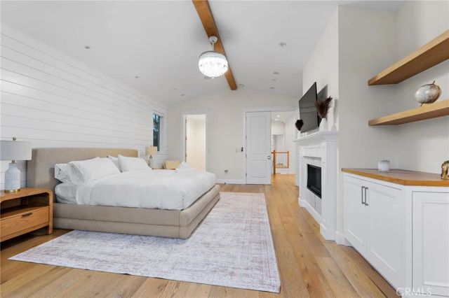 12345 Huston, Valley Village, CA 91607
