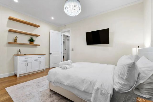 12345 Huston, Valley Village, CA 91607