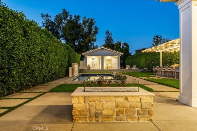12345 Huston, Valley Village, CA 91607