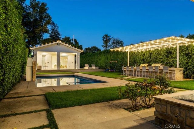 12345 Huston, Valley Village, CA 91607