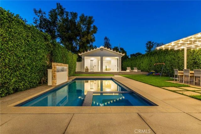 12345 Huston, Valley Village, CA 91607