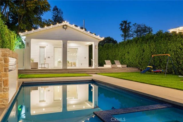 12345 Huston, Valley Village, CA 91607