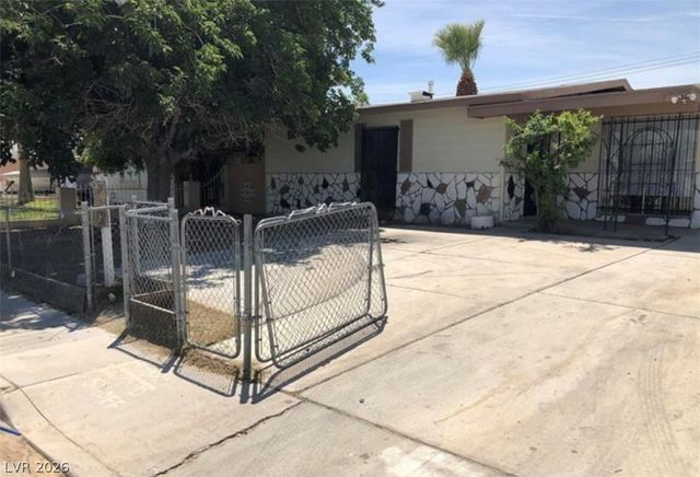 725 Miller Avenue, North Las Vegas, NV 89030