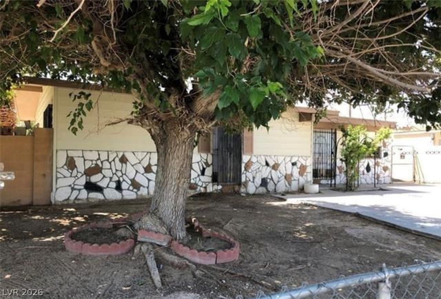 725 Miller Avenue, North Las Vegas, NV 89030