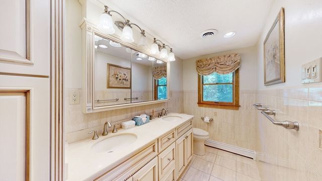 22 Starview Dr, Sudbury, MA 01776