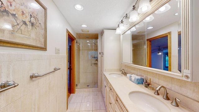 22 Starview Dr, Sudbury, MA 01776