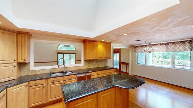 22 Starview Dr, Sudbury, MA 01776