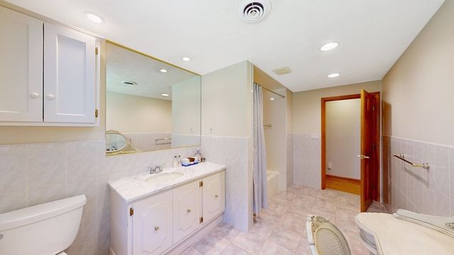 22 Starview Dr, Sudbury, MA 01776