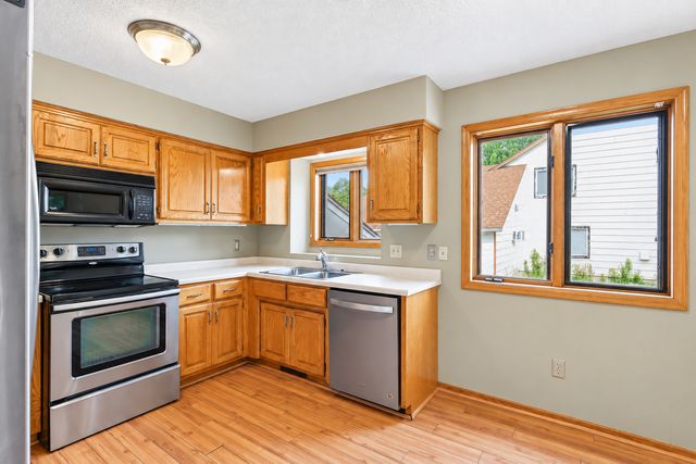 8026 173rd Street W, Lakeville, MN 55044