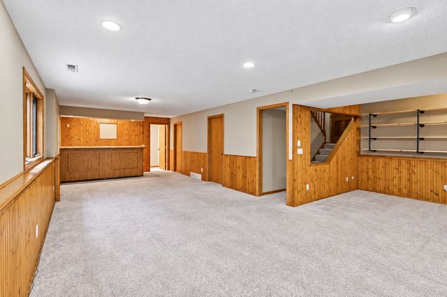 8026 173rd Street W, Lakeville, MN 55044