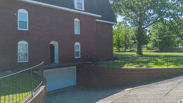 2949 HARRISON ST-UNIT 207, Paducah, KY 42001