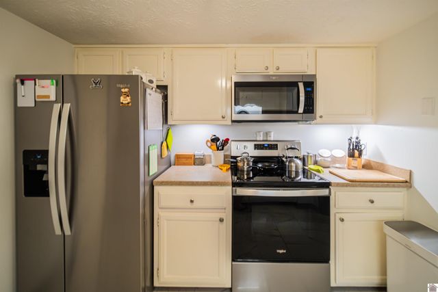 2949 HARRISON ST-UNIT 207, Paducah, KY 42001