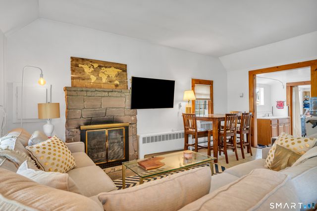 67 Blakeman Road, Madison, CT 06443