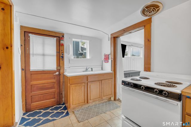 67 Blakeman Road, Madison, CT 06443
