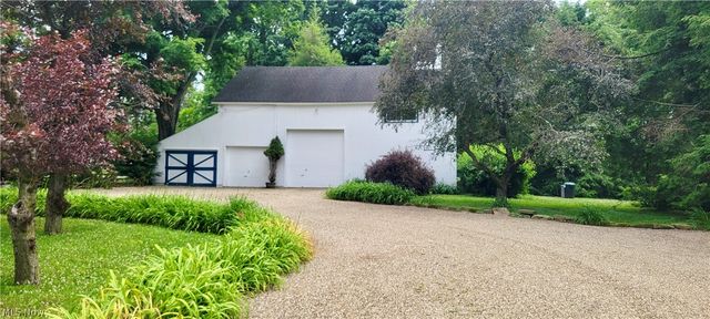 9420 Hobart Road, Waite Hill, OH 44094