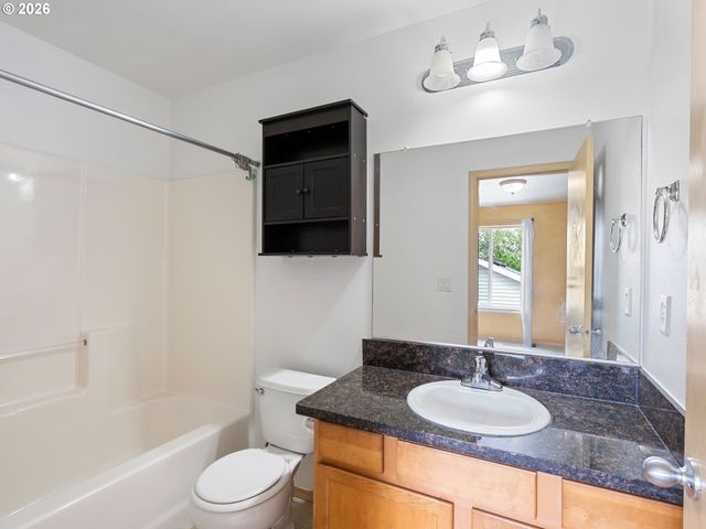 6724 Se 81ST Ave, Portland, OR 97206