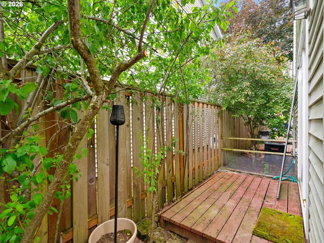 6724 Se 81ST Ave, Portland, OR 97206