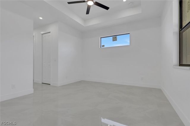 922 NE 5th AVE, Cape Coral, FL 33909