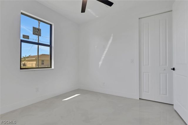 922 NE 5th AVE, Cape Coral, FL 33909