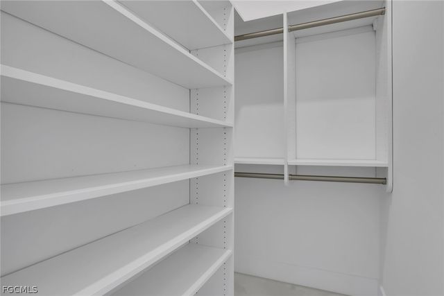 922 NE 5th AVE, Cape Coral, FL 33909