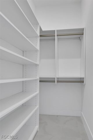 922 NE 5th AVE, Cape Coral, FL 33909