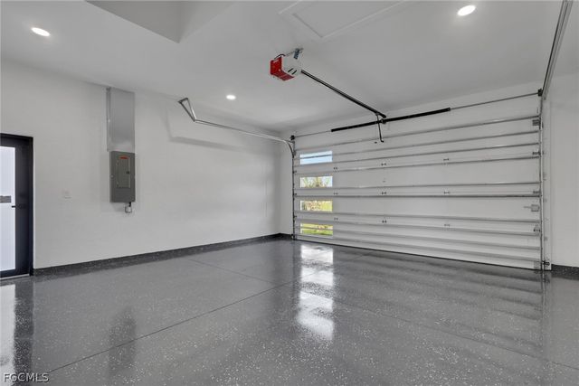 922 NE 5th AVE, Cape Coral, FL 33909