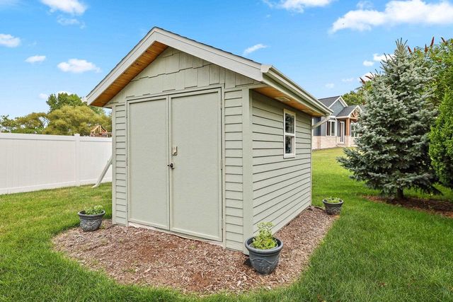 1441 AVA HOPE COURT, De Pere, WI 54115