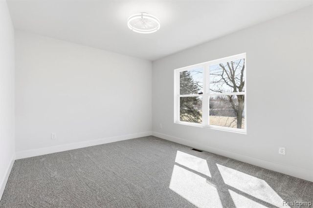 26827 Alma Street, Chesterfield, MI 48051