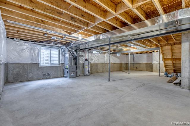 26827 Alma Street, Chesterfield, MI 48051