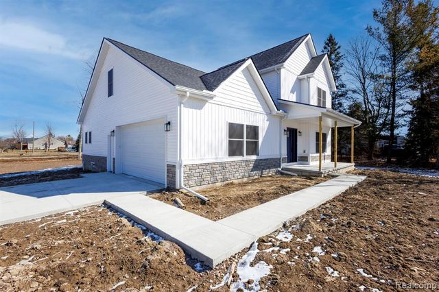 26827 Alma Street, Chesterfield, MI 48051