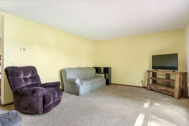 52300 County Road 687, Hartford, MI 49057
